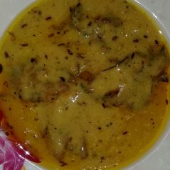 A picture of Spicy kadi pakoras.