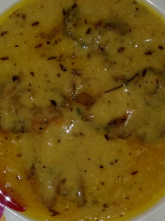 A picture of Spicy kadi pakoras.