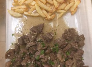 Foto principal de Ternera al ajillo cortada a tacos