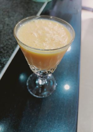A picture of Mango smoothie.