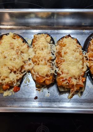 Una foto de Berenjenas rellenas de carne