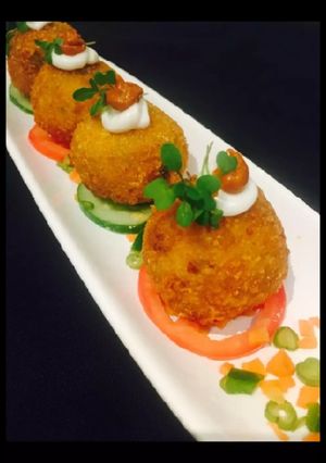 A picture of Cheesy Arancini.