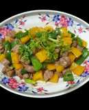 SP.0685 - Bò Lúc Lắc Ớt Chuông