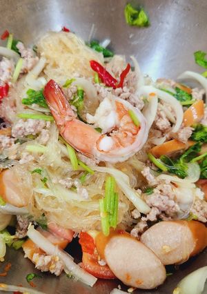 รูปของ ยำวุ้นเส้น
