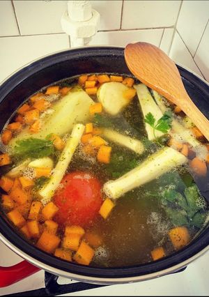 Házi tyúkhúsleves (kedvenc😋)🍲🐓 recept fotója