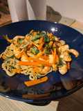 Nouilles sautées à l'ail et crevettes