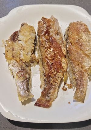 A picture of Fried Small Fish.