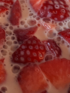 Una foto de 31. Fresas con leche