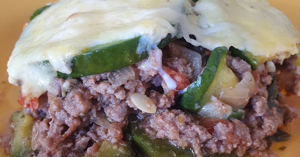 😋👌 Pastel al horno de zapallitos verdes y carne picada Receta de