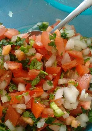 Una foto de Pico de gallo. ॐ