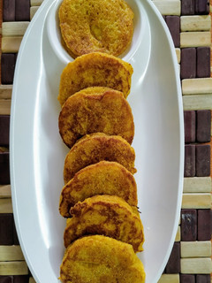 आम के मीठे उत्तपम(aam ke meethe Uttapam recipe in hindi) रेसिपी मुख्य फोटो