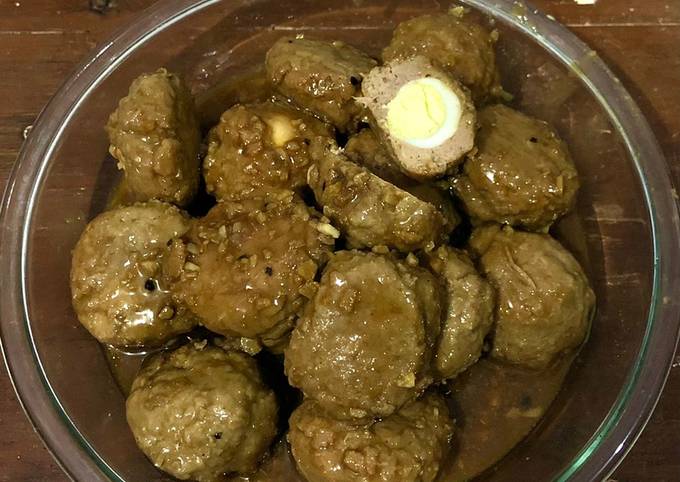 Cara Membuat Bola Bola Daging isi Telur Puyuh Saus Lada Hitam Enak Terbaru