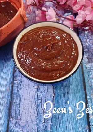 A picture of Sweet Tamarind Chutney.