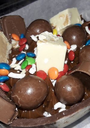 Una foto de Huevo de chocolate relleno