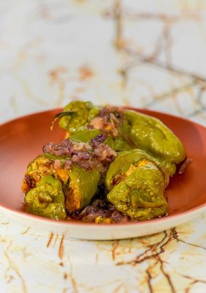 Foto di Peperoni Verdi Ripieni: Capperi, Alici e Pomodoro