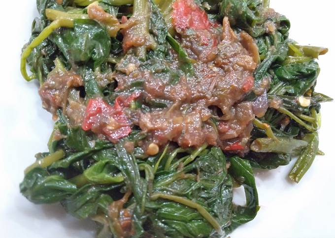 Brambang asem kangkung