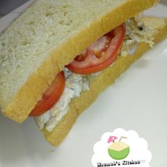 Scrambled egg sandwich A picture of Scrambled egg sandwich.