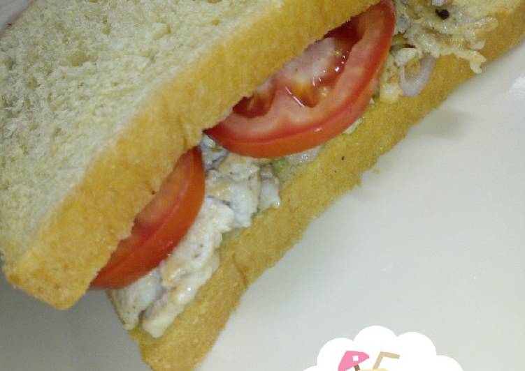 Simple Way to Prepare Super Quick Homemade Scrambled egg sandwich