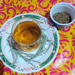A picture of Lemon grass & mint leaves tea.