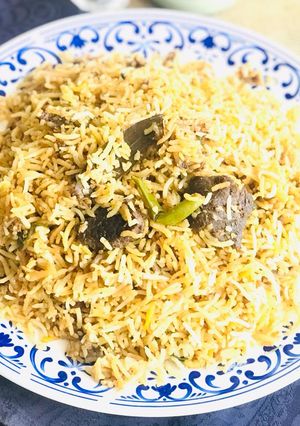 A picture of Beef pulao.