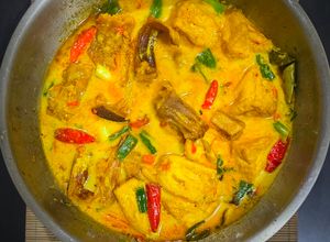 Foto resep Mangut Tahu dan Iwak Pe (ikan pari asap)
