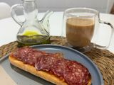 Café frío con hierba buena