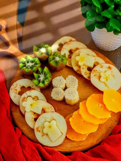 عکسی از دستور سیب و دارچین🍎🍊🥝🍌 میان وعده لا غری