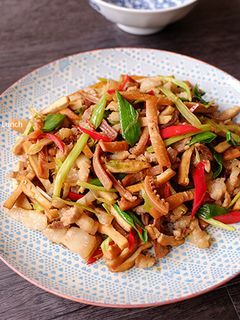 不需油炸，簡單做客家小炒 的食譜成品照片