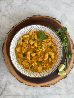 Una foto de Pollo al curry dulce fácil y saludable