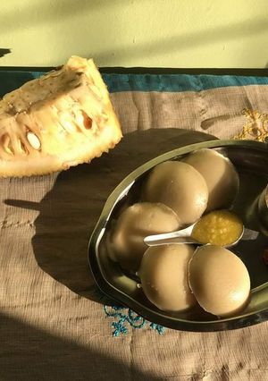 A picture of Soft Jackfruit idli.