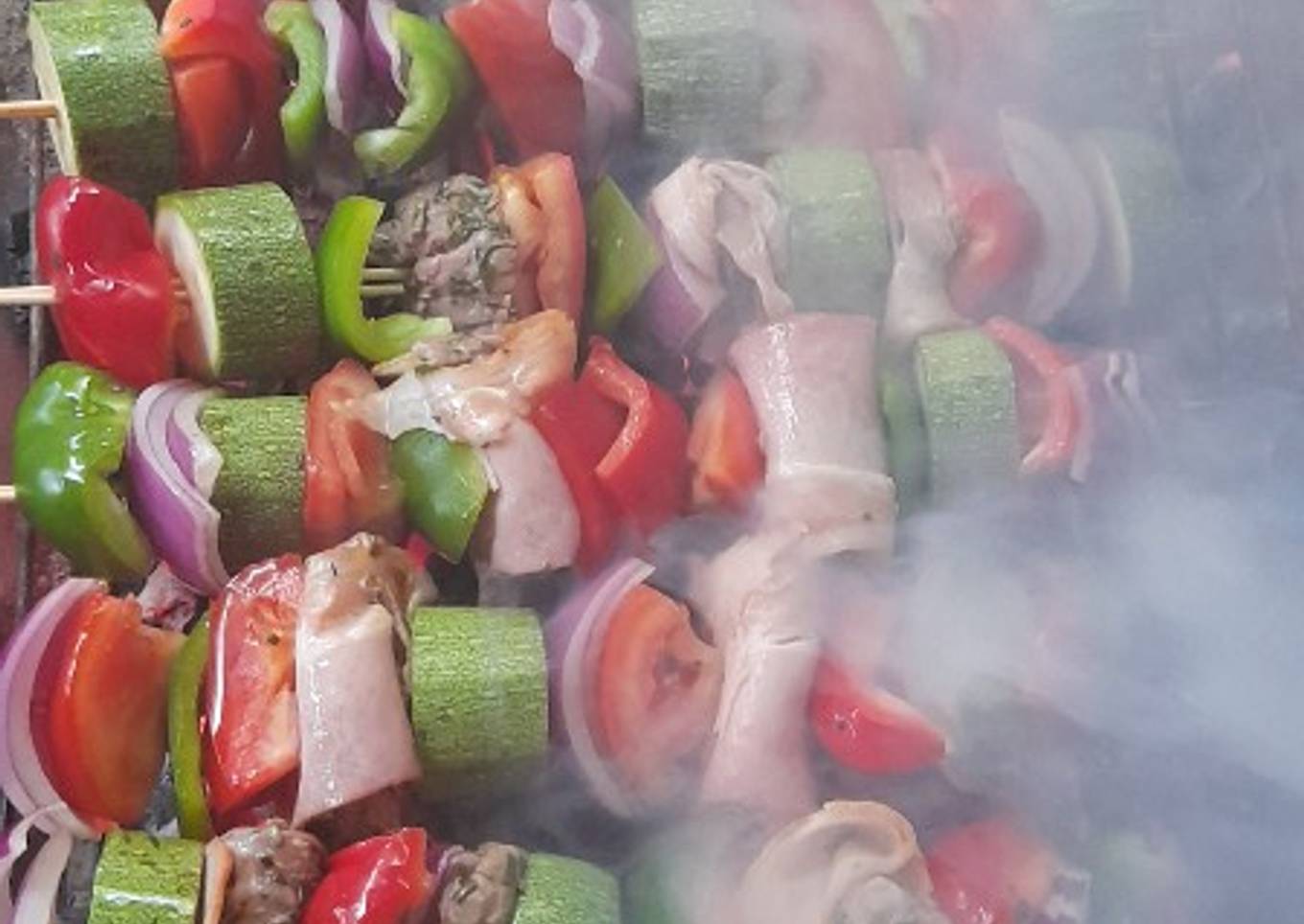 Brochetas de res