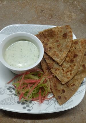 A picture of Qeema paratha.