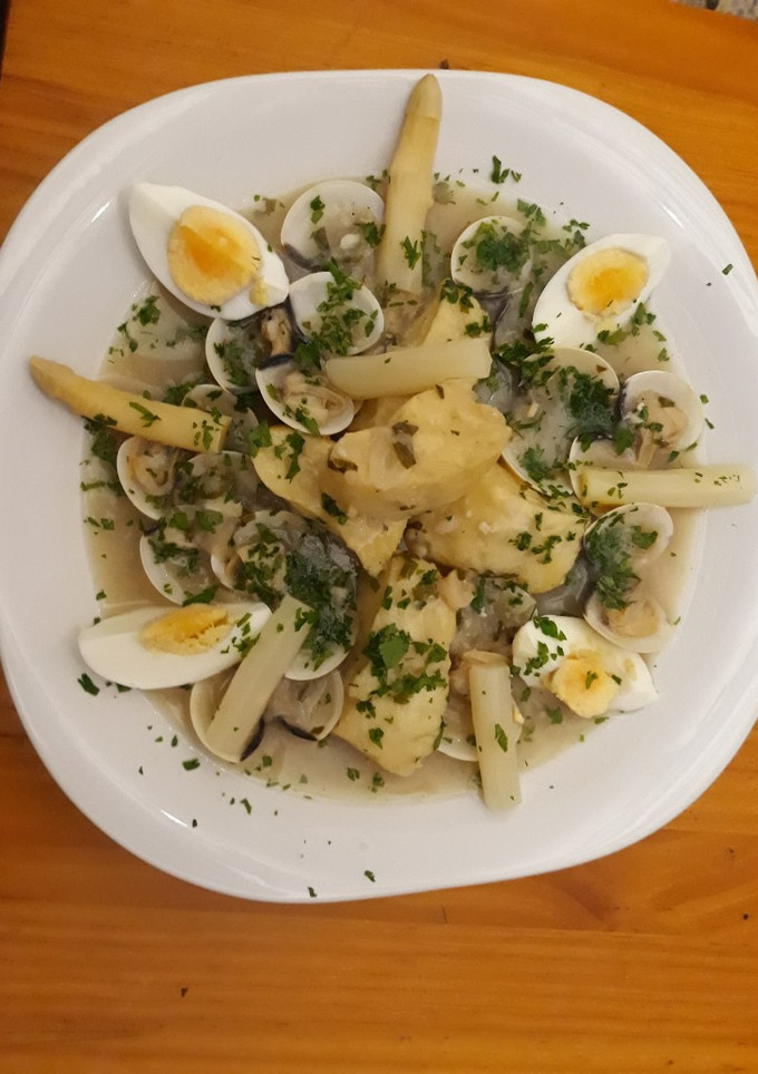 Una foto de Merluza en Salsa Verde