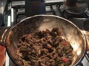 Una foto de carne molida picadillo