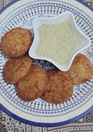 A picture of Aaloo ke kabab.