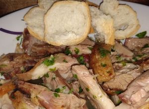 Una foto de Picadita con las sobras del asado
