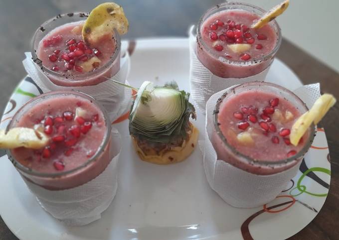 Fresh Pinannaaoco Smoothie Recipe by RuChi Ashani - Cookpad