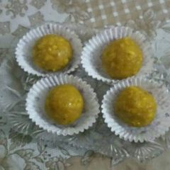 A picture of Motichor laddu.