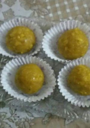 A picture of Motichor laddu.