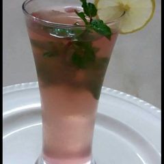 A picture of RoohAfza Mint Lemonade.