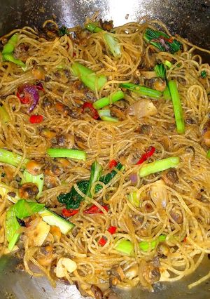 Foto resep Bihun + Ece (Kerang) Masak Saus Tiram