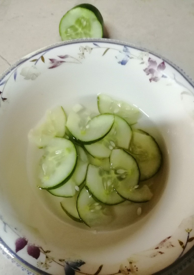 A picture of Pickled cucumber.