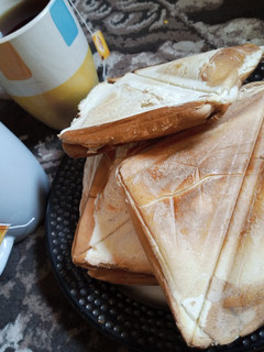 A picture of Sandwich Toaster.