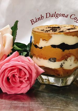 Hình của món Bánh Dalgona coffee ☕.