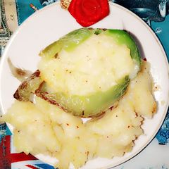 A picture of Potato And capsicum veg.