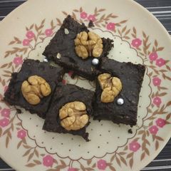 A picture of Choco walnut fudge.