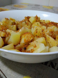 Una foto de Patatas al ajillo con thermomix