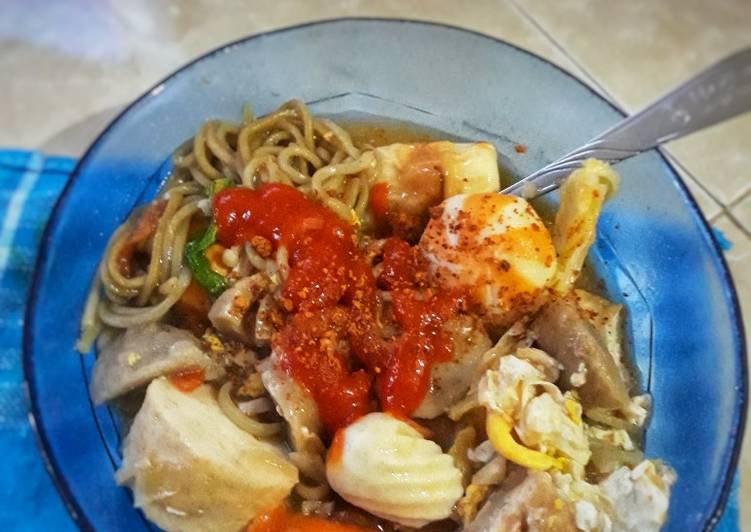 Steamboat Mie