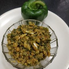 A picture of Shimla mirch ka halwa recipe in Hindi ).