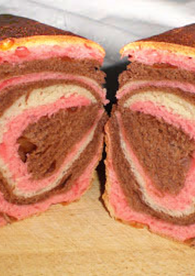 Una foto de Pan tricolor tipo brioche